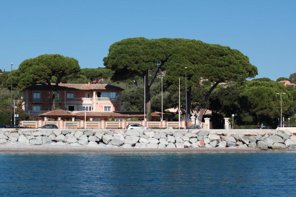 Hotel Martinengo Sainte-Maxime Exterior photo