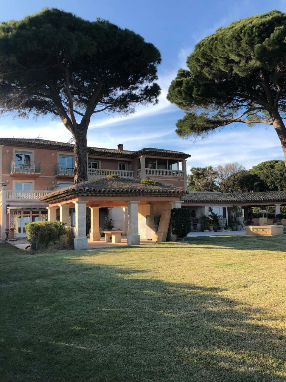 Hotel Martinengo Sainte-Maxime Exterior photo