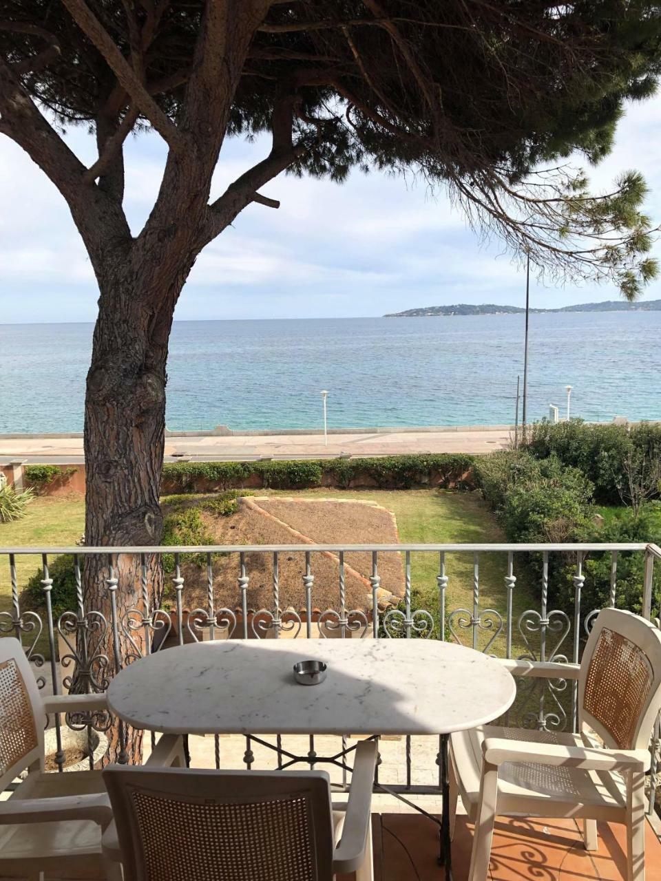 Hotel Martinengo Sainte-Maxime Exterior photo