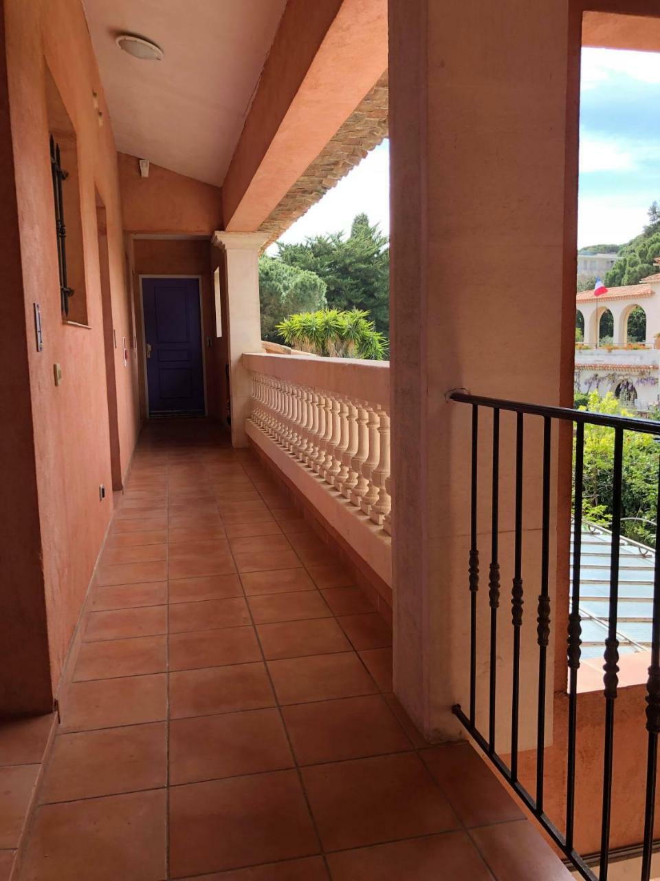 Hotel Martinengo Sainte-Maxime Exterior photo