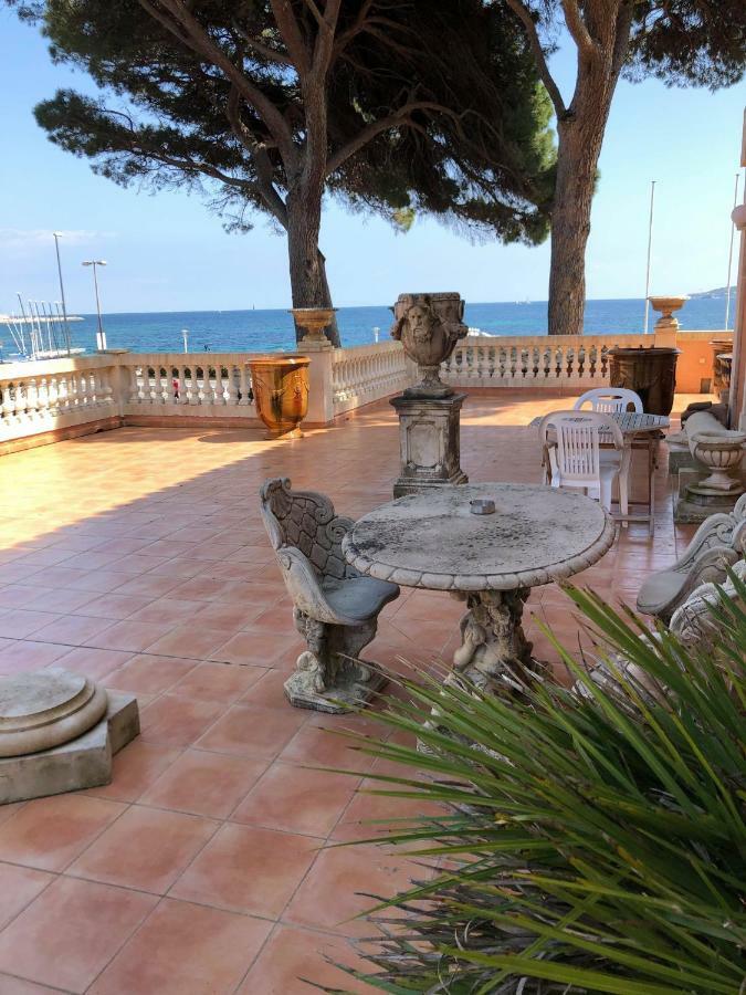 Hotel Martinengo Sainte-Maxime Exterior photo